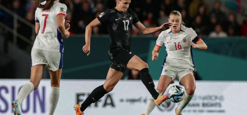 Soccer Football - FIFA Women’s World Cup Australia and New Zealand 2023 - Group A - New Zealand v Norway - Eden Park, Auckland, New Zealand - July 20, 2023
New Zealand's Hannah Wilkinson in action with Norway's Mathilde Harviken REUTERS/David Rowland