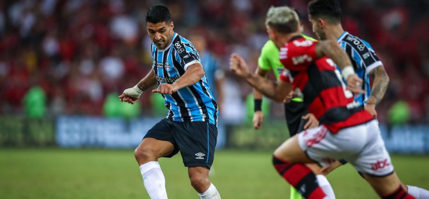 fla_3_x_0_gremio_brasileiro_2023_luis_suarez